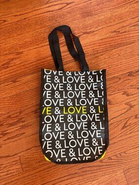 Kendra Scott Love Reusable Tote Bag